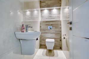 Downstairs WC- click for photo gallery